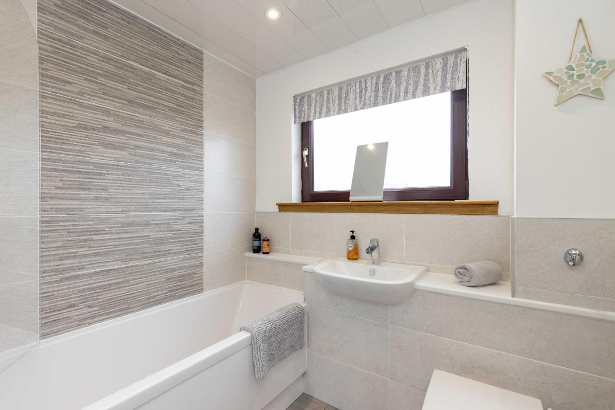 Family Home Inverkeithing Ideal For Edinburgh, Dunfermline & St Andrews 3 Bedrooms Luaran gambar